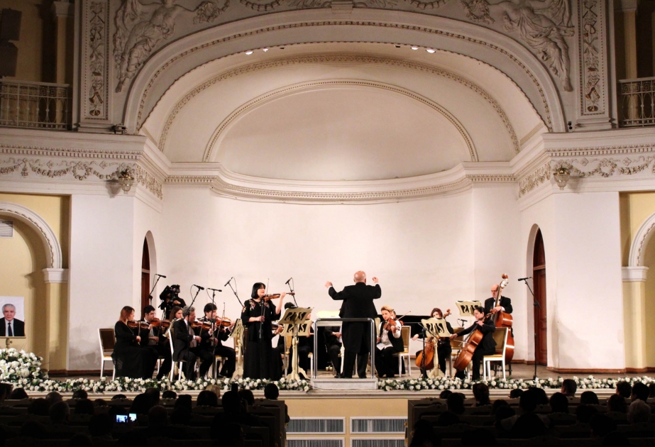 Tanınmış violin ifaçısı Tahir Atakişiyevin xatirəsi anılıb