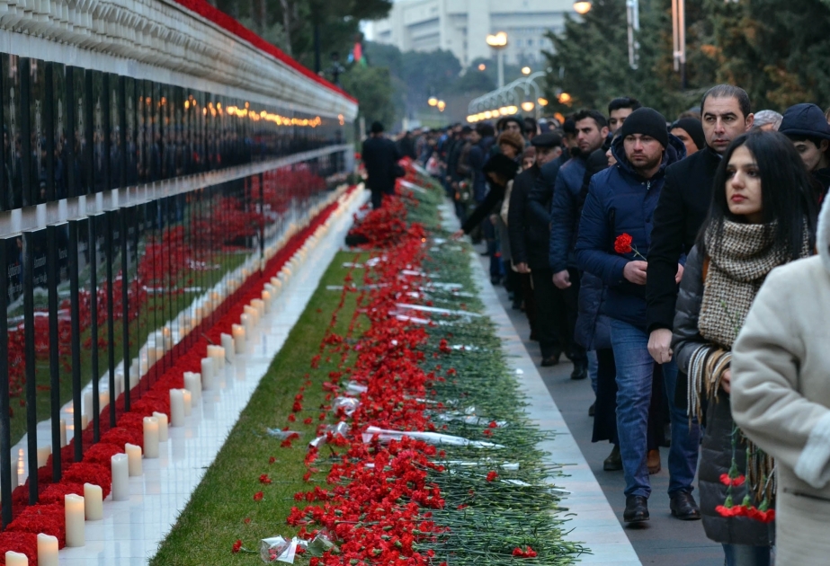 Şəhidlər xiyabanını, Bakıdakı və regionlardakı xatirə komplekslərini yüz minlərlə insan ziyarət edib