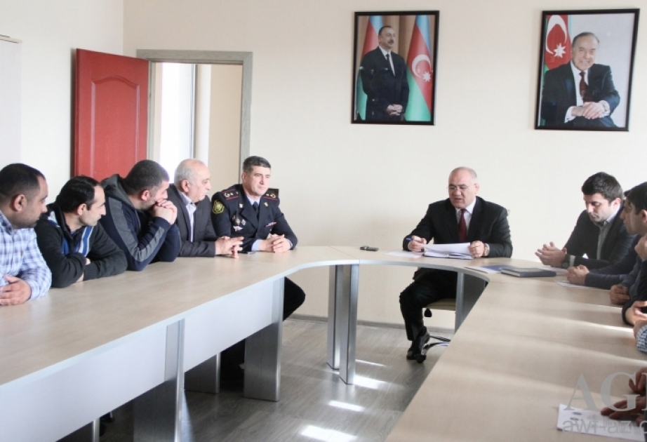 Milli və beynəlxalq dərəcəli güləş hakimləri ilə görüş keçirilib
