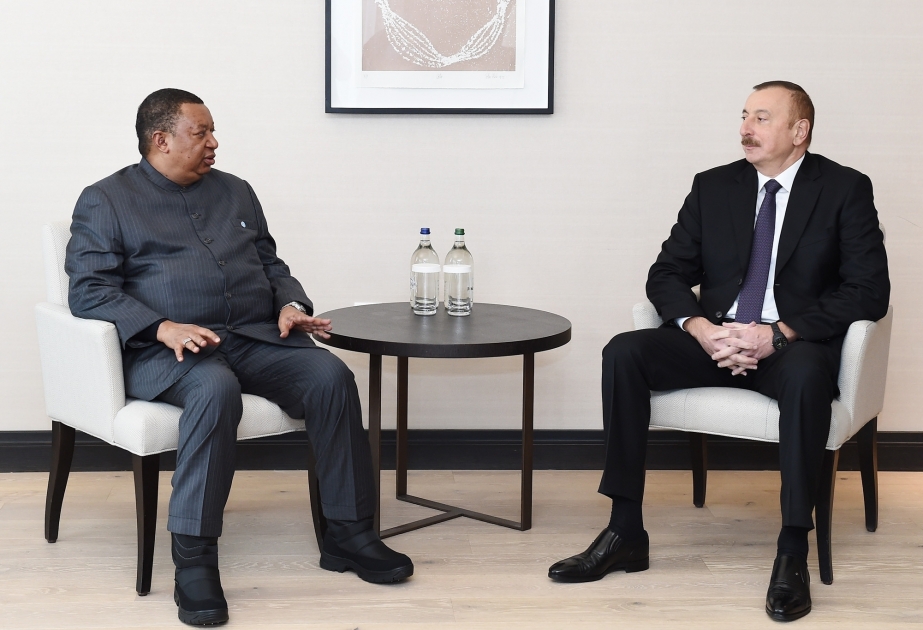 Prezident İlham Əliyev Davosda OPEC-in baş katibi ilə görüşüb YENİLƏNİB VİDEO