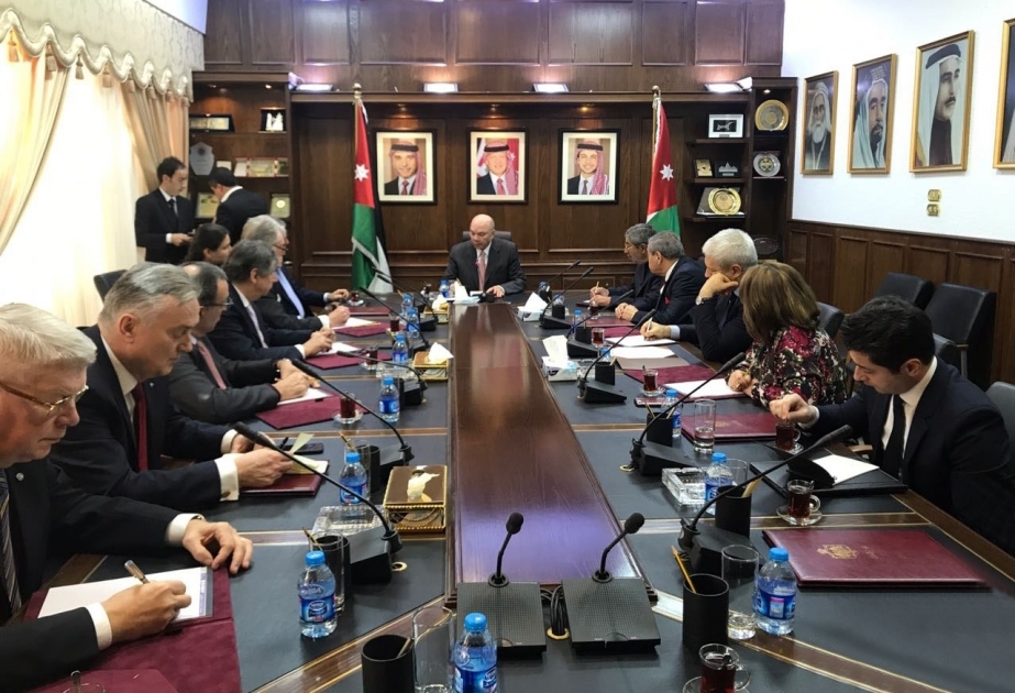 Les membres du Centre international Nizami Gandjavi rencontrent les personnalités officielles jordaniennes