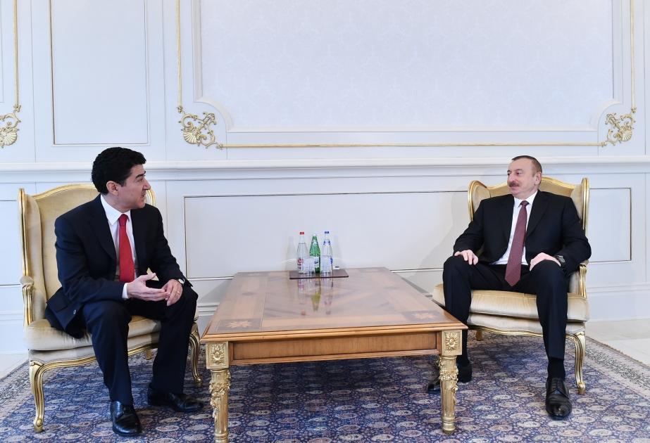 Le président Ilham Aliyev a reçu les lettres de créance du nouvel ambassadeur de l’Equateur VIDEO