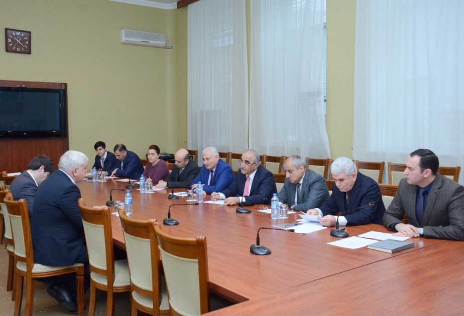 В связи с зимней экзаменационной сессией в UNEC проведен очередной “День открытых дверей”