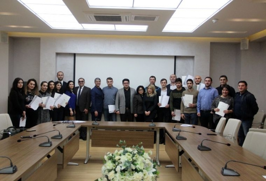 Azərbaycan Velosiped İdman Federasiyası imtahanda uğur qazanan məşqçilərə sertifikatlar təqdim edib