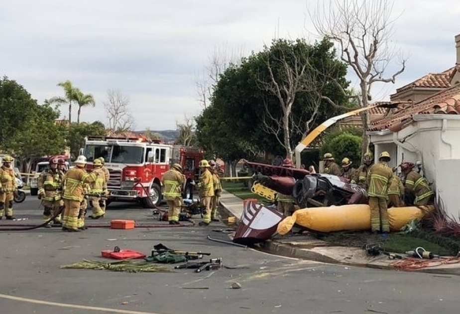 Helikopter stürzt in Kalifornien auf Haus