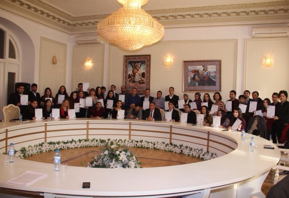 Gənc Ədiblər Məktəbinin 10 illiyi qeyd edilib