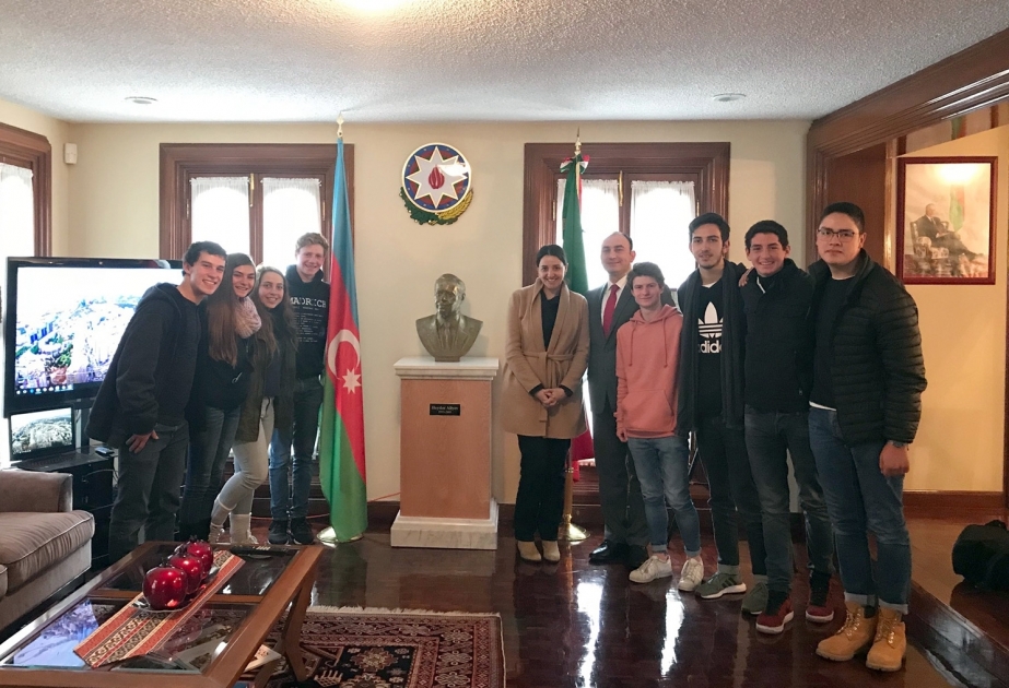 Meksikanın “Yavne Koleci”nin tələbələri üçün Azərbaycanla bağlı təqdimat keçirilib