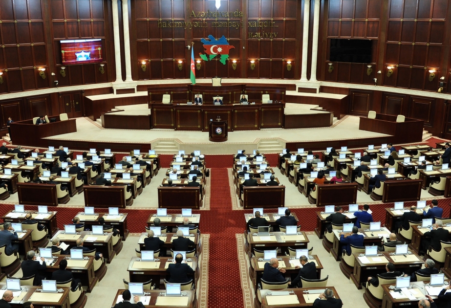 Milli Məclisin yaz sessiyasının ilk plenar iclası keçirilir