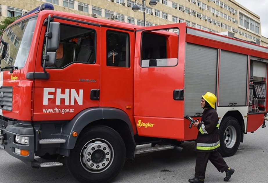 Fövqəladə Hallar Nazirliyi Yasamalda baş verən yanğın barədə məlumat yayıb