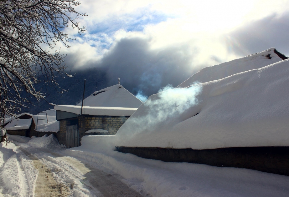 REPORTAGE PHOTO:  superbes images d’hiver dans les régions azerbaïdjanaises