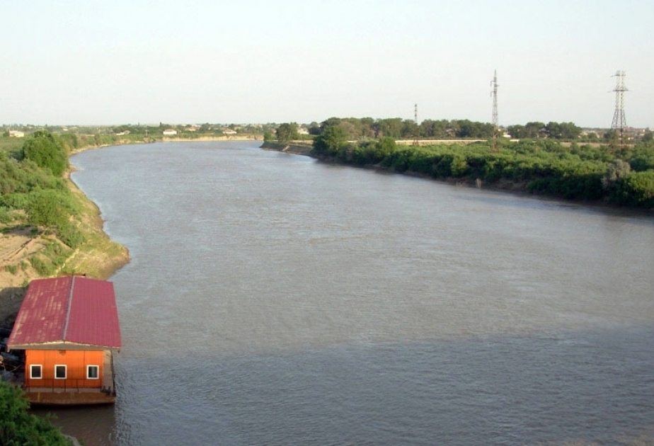 В пункте Сальян реки Кура отмечено понижение уровня воды на 10 см