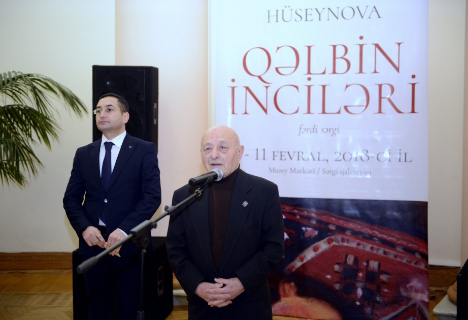 Rəssam Firəngiz Hüseynovanın “Qəlbin inciləri” adlı fərdi sərgisi açılıb