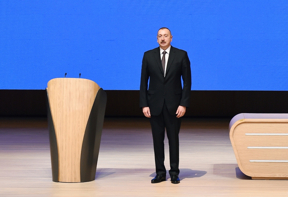 新阿塞拜疆党第六次代表大会推选党领袖伊利哈姆·阿利耶夫参加今年4月11日的总统竞选