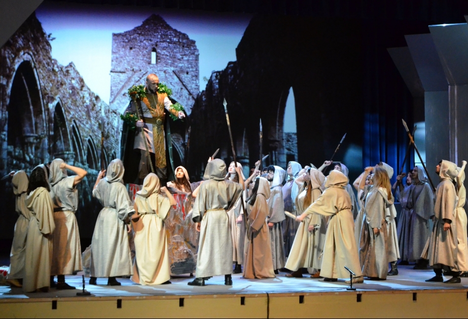 “Norma” operasının premyerası olub