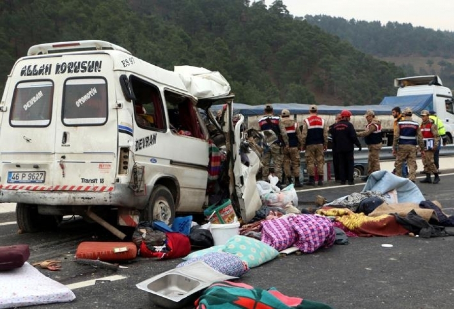 Türkiyədə avtobus qəzası nəticəsində 8 nəfər ölüb, 8 nəfər yaralanıb VİDEO