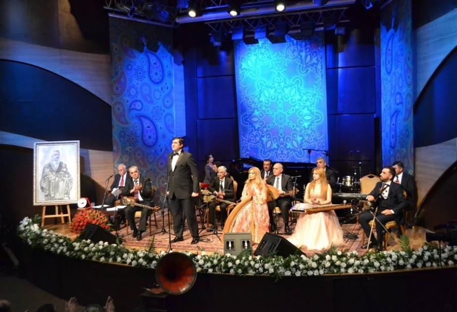 Beynəlxalq Muğam Mərkəzində məşhur qarmonçalan Əhəd Əliyevin 125 illik yubileyi qeyd olunub