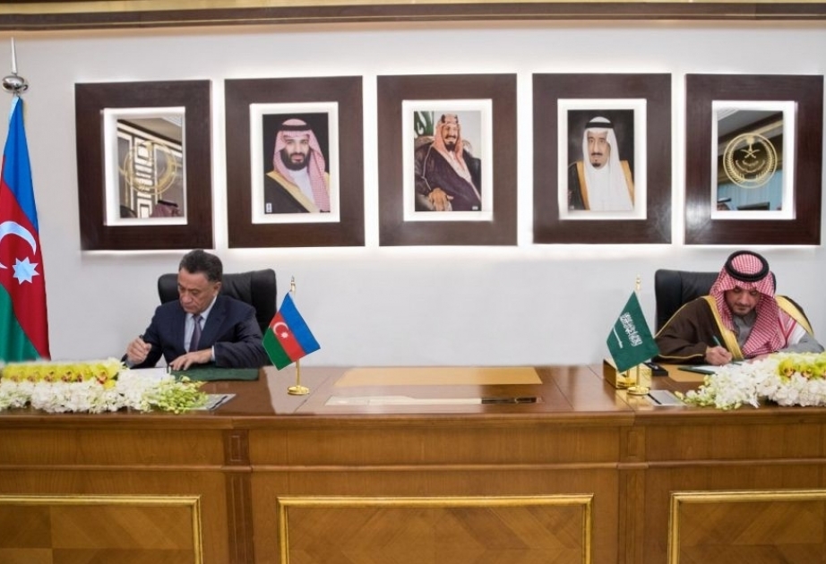 König von Saudi-Arabien empfängt Minister für Innere Angelegenheiten von Aserbaidschan