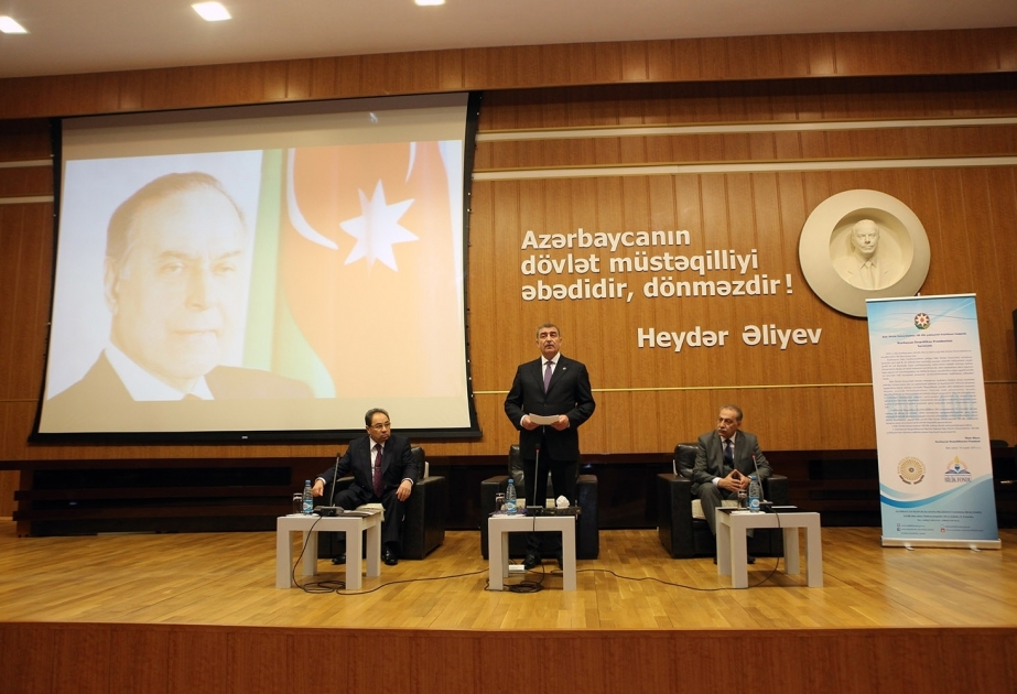 Bakı Dövlət Universitetinin təsis edilməsi Azərbaycan Xalq Cümhuriyyətinin gördüyü ən mühüm işlərdən biridir
