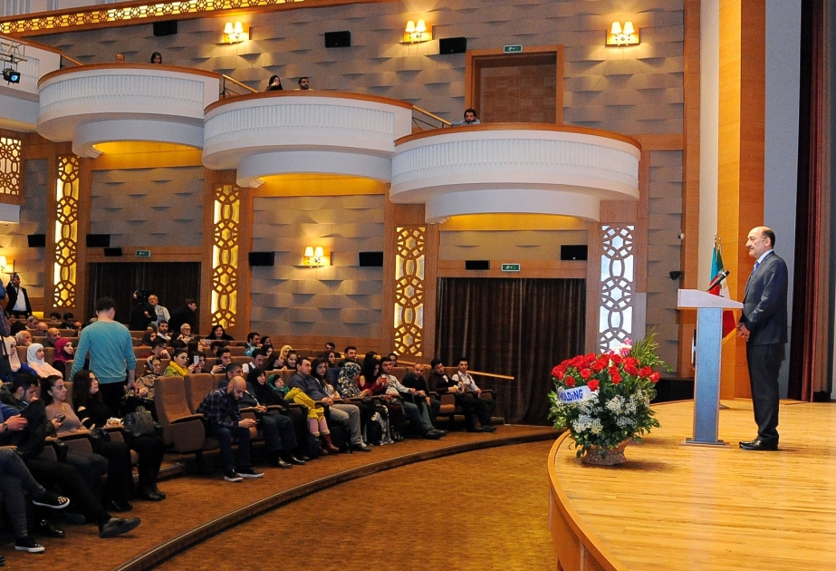 Bakıda İran kinosu günlərinin açılışı olub