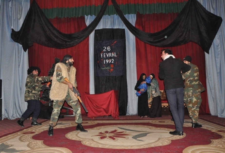 Tovuzun xalq teatrı “Xocalıdan qan axanda” tamaşasını təqdim edib
