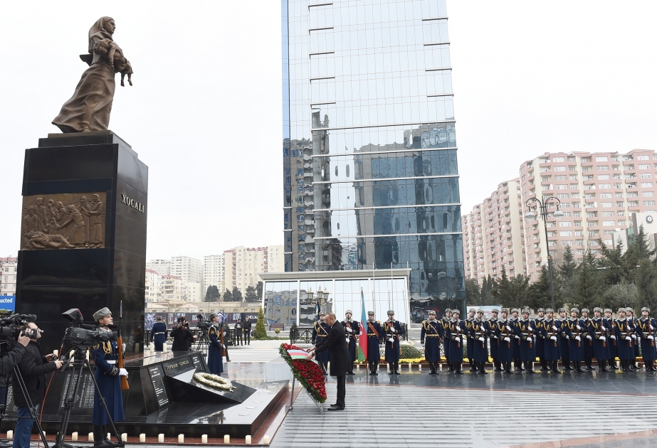 Staatspräsident Ilham Aliyev gedenkt den Opfern des Völkermords von Chodschali VIDEO
