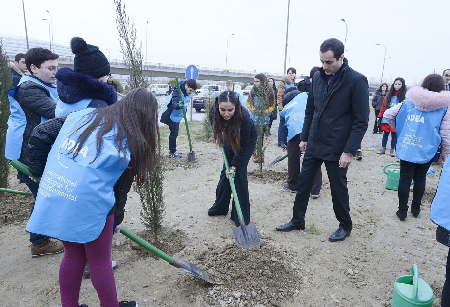 63 arbres plantés afin de perpétuer la mémoire des 63 enfants tués à Khodjaly