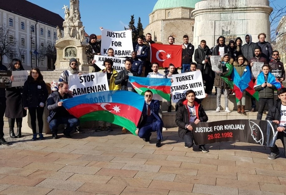 Macarıstanın Budapeşt və Pecs şəhərlərində Xocalı faciəsinin ildönümü ilə bağlı kütləvi tədbirlər təşkil edilib VİDEO