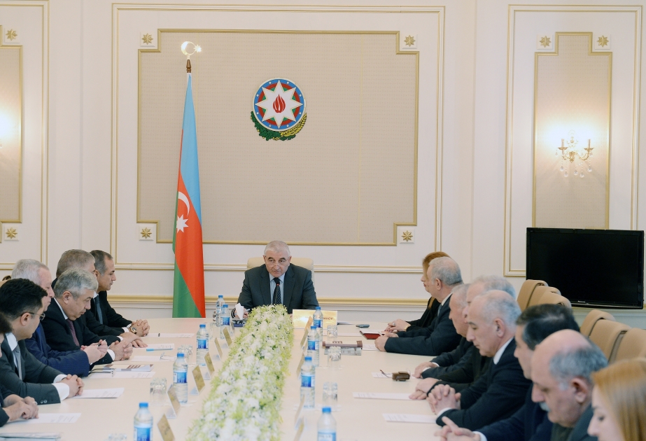 Центральная избирательная комиссия зарегистрировала первого кандидата на выборах Президента Азербайджанской Республики