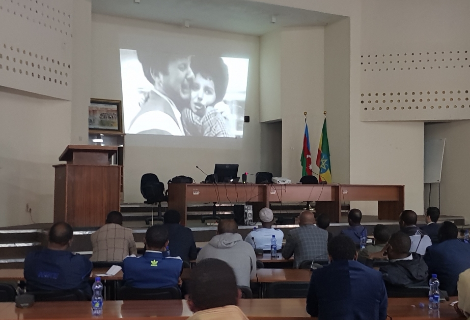 Efiopiyanın Dövlət Qulluğu Universitetinin tələbələrinə Xocalı soyqırımı barədə ətraflı məlumat verilib