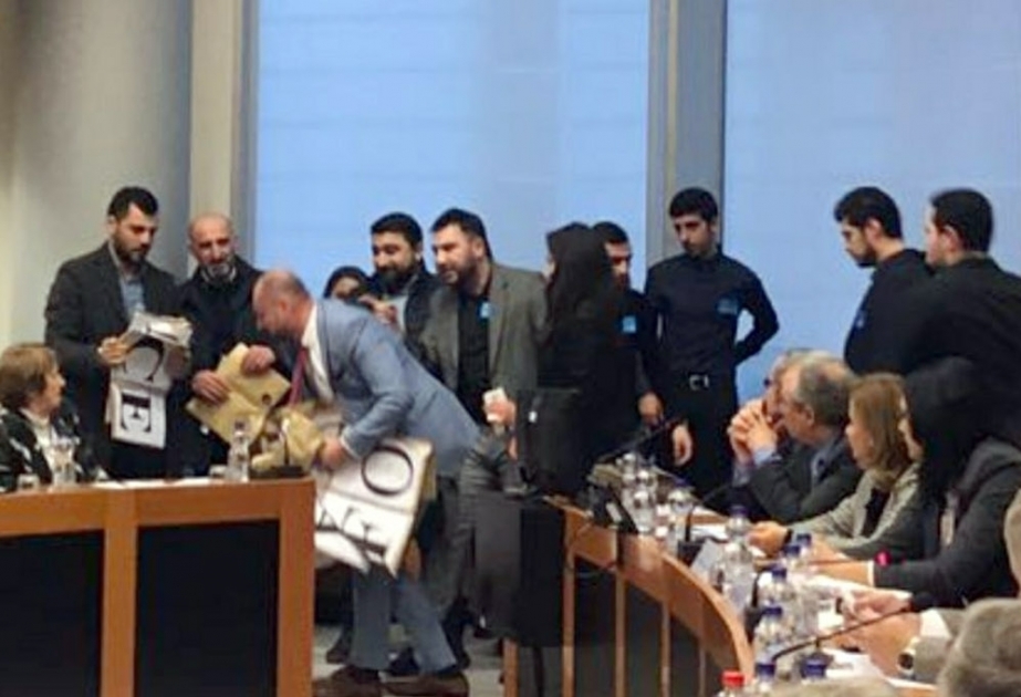 Veranstaltung armenischer Diaspora-Organisationen im EP bricht zusammen