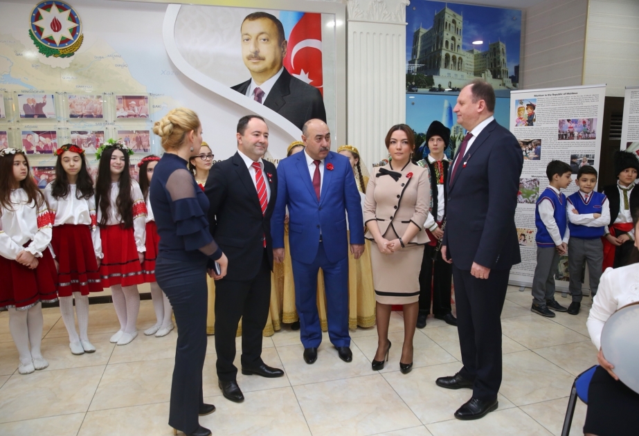 “İdrak” liseyində Rumıniya və Moldovanın milli bayramı qeyd olunub