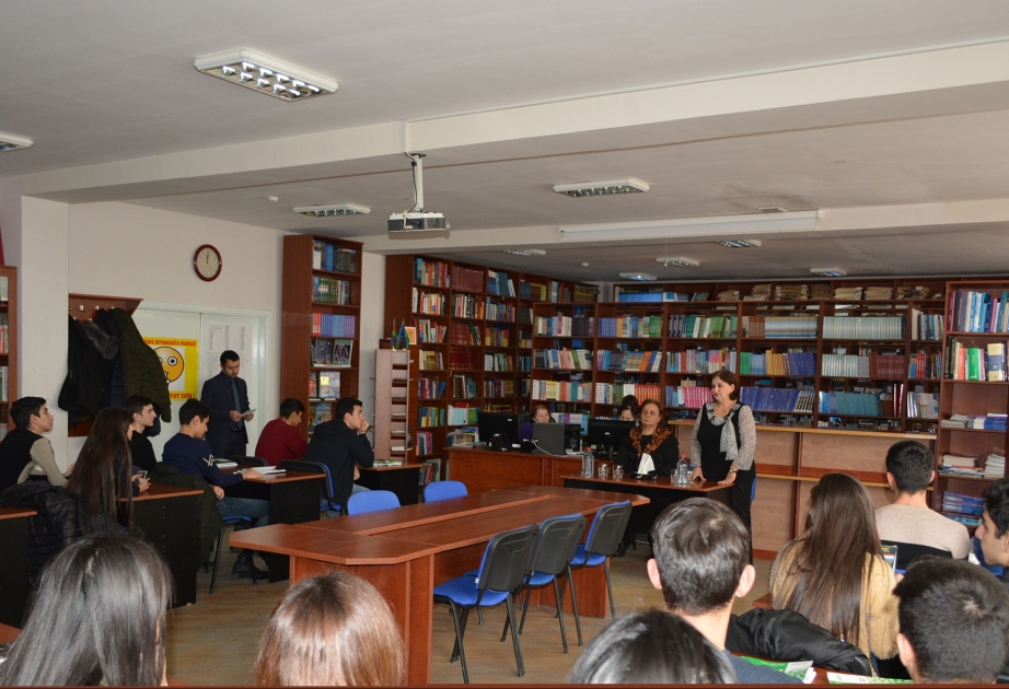 Turizm və Menecment Universitetində mühazirə: “Cümhuriyyətin Azərbaycan uğrunda mübarizəsi”
