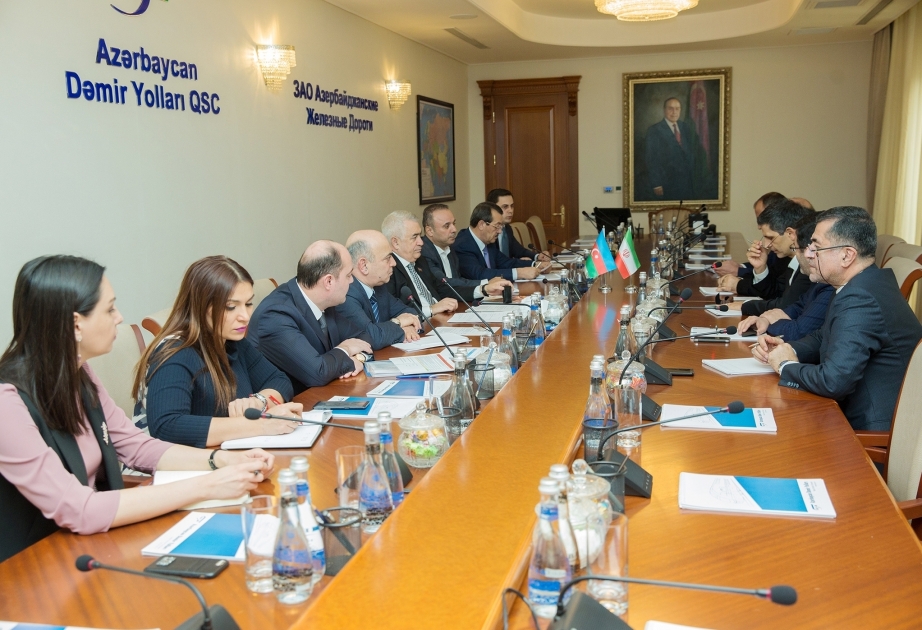 Azerbaijan, Iran mull future railways connection