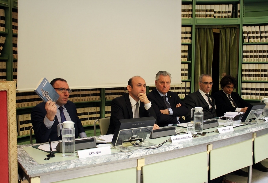 В связи 26 годовщиной Ходжалинского геноцида в библиотеке Сената Италии прошла презентация романа "Боль" (İl Dolore)