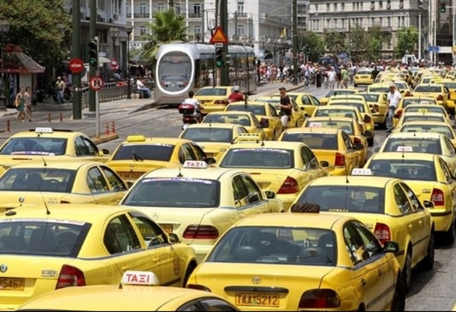 Yunanıstanda dəmiryolçuların və taksi sürücülərinin tətili başlayıb