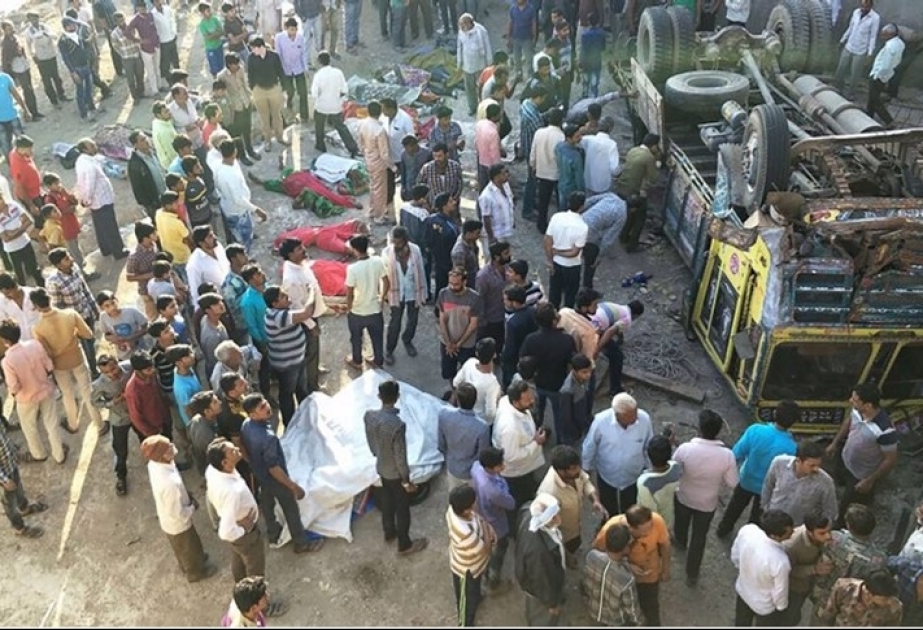 Indien: Lastwagen voller Hochzeitsgäste gestürzt - 26 Menschen ums Leben gekommen
