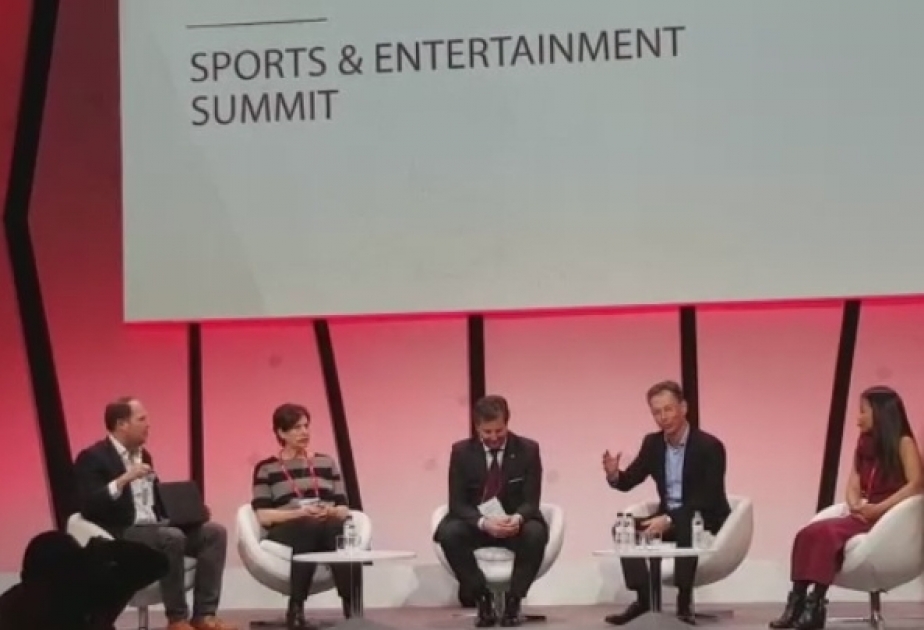 “Bakcell” şirkətinin baş direktoru Barselonada panel müzakirələrinə qatılıb
