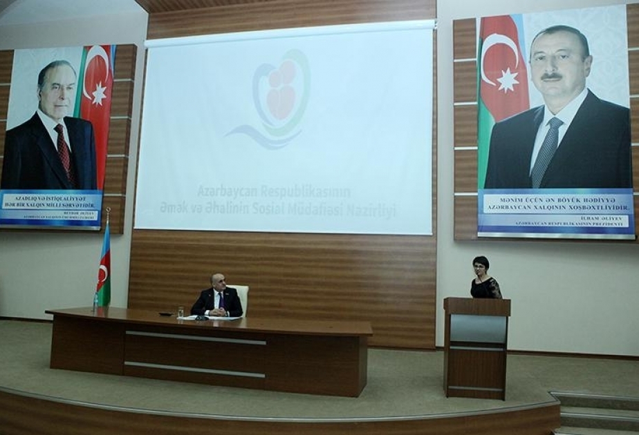 Nazirlikdə 8 Mart - Beynəlxalq Qadınlar günü münasibətilə tədbir keçirilib