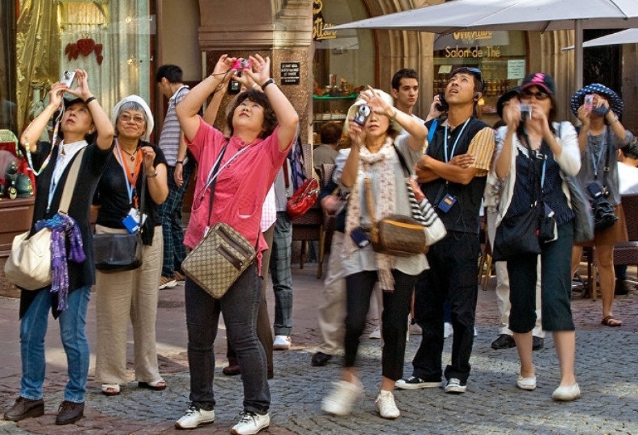 عدد الاجانب الوافدين الى اذربيجان يزيد 12 % في الشهرين الماضيين