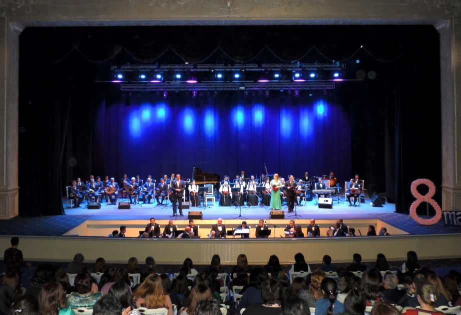 Beşinci Beynəlxalq Muğam Festivalının iştirakçıları Gəncədə