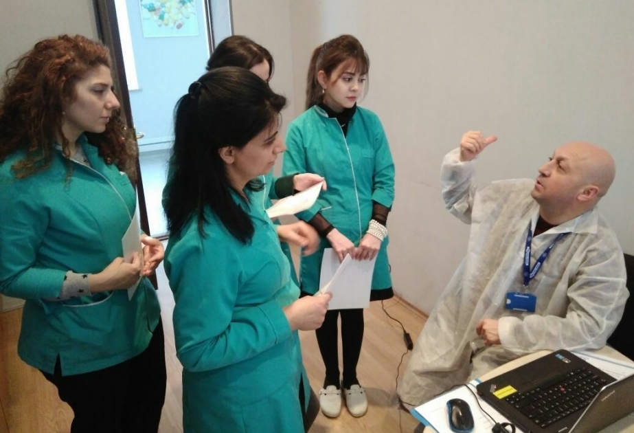 Yeni cihazlarda dərman vasitələrinin keyfiyyətinin yoxlanılması üçün təlimlər keçirilib