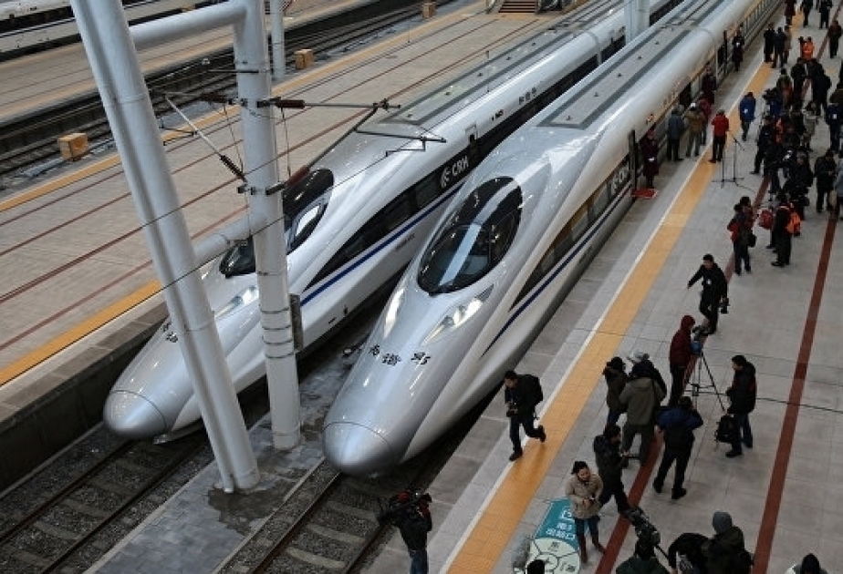 New longer Fuxing bullet train being tested in China