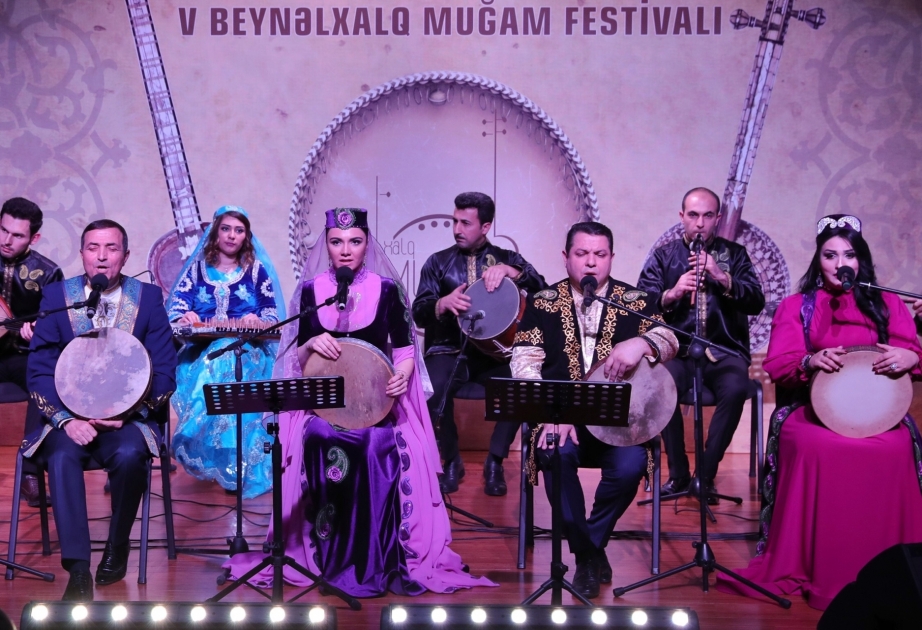 Beynəlxalq festival çərçivəsində “Qarabağ” muğam qrupu çıxış edib