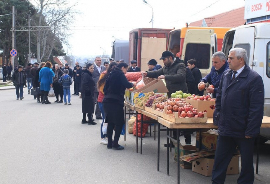 Novruz bayramı ərəfəsində Şəmkirdə kənd təsərrüfatı məhsullarının satış yarmarkası təşkil olunub