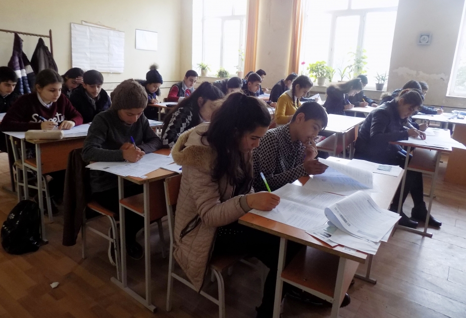 Astarada və Lənkəranda keçirilən buraxılış imtahanlarında 3545 doqquzuncu sinif şagirdi iştirak edib