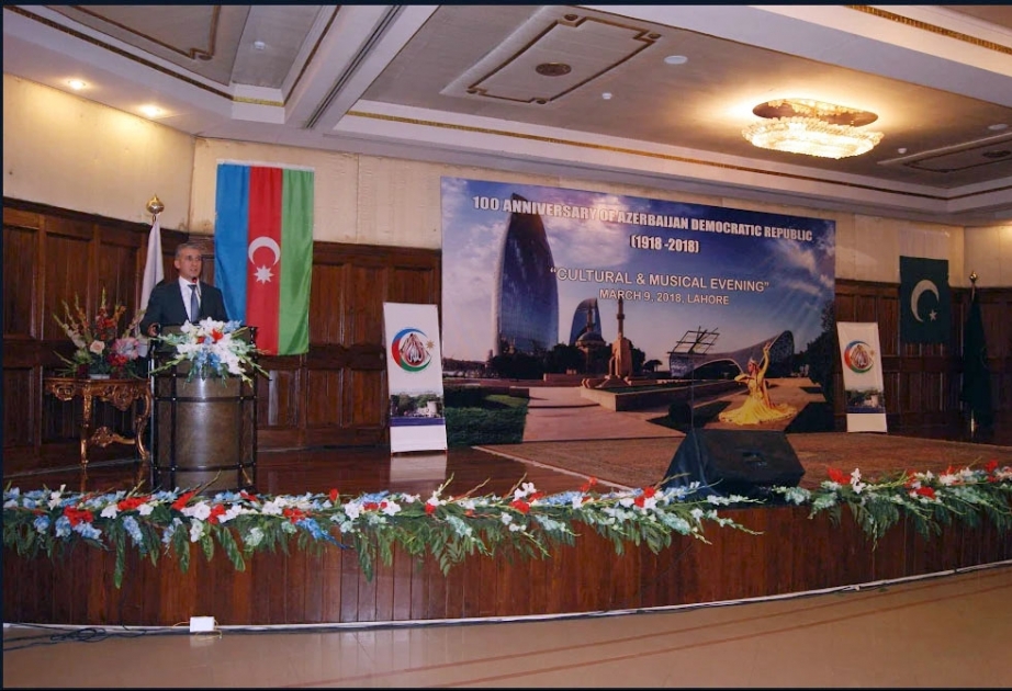 Pakistanın Lahor şəhərində Azərbaycan Xalq Cümhuriyyətinin 100 illik yubileyinə həsr olunan musiqi axşamı keçirilib