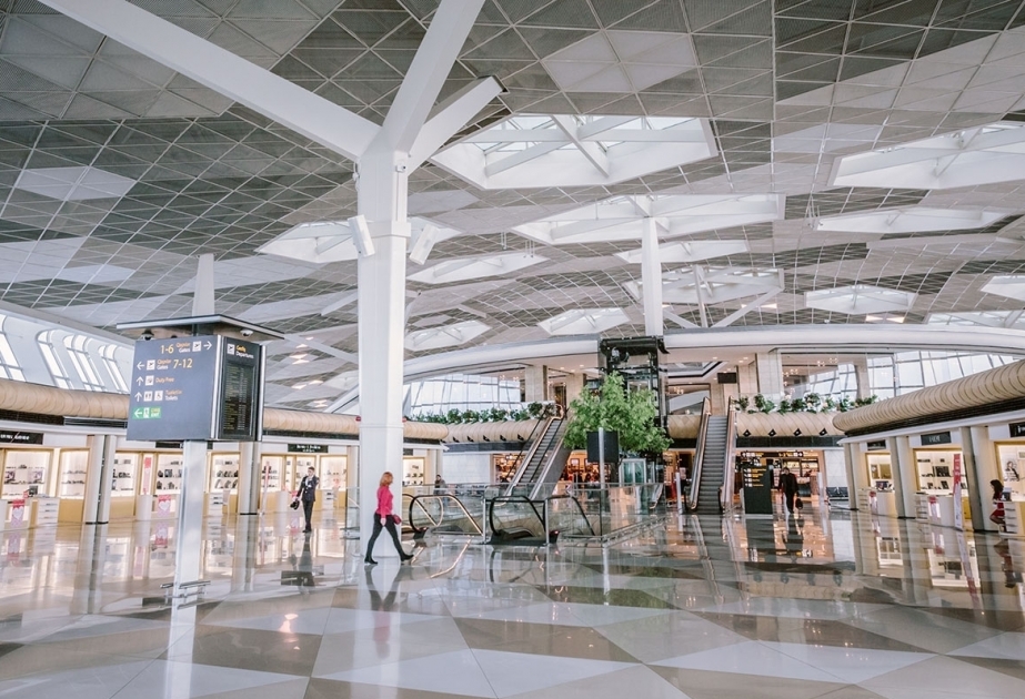 Heydər Əliyev Beynəlxalq Aeroportunun sərnişin dövriyyəsi ilk iki ay ərzində yarım milyonu ötüb