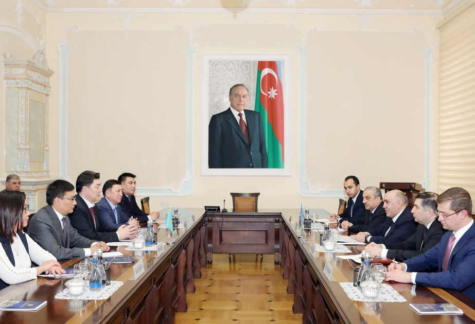 Qazaxıstanın baş nəqliyyat prokurorunun rəhbərlik etdiyi nümayəndə heyəti Azərbaycana səfərə gəlib