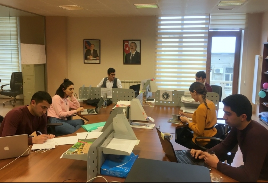 UNEC-in tələbələrinin missiyası paytaxtın beynəlxalq imicini formalaşdırmaqdır