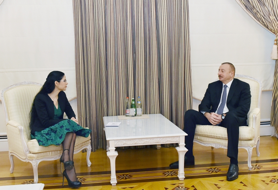 伊利哈姆•阿利耶夫总统接见罗马尼亚副总理